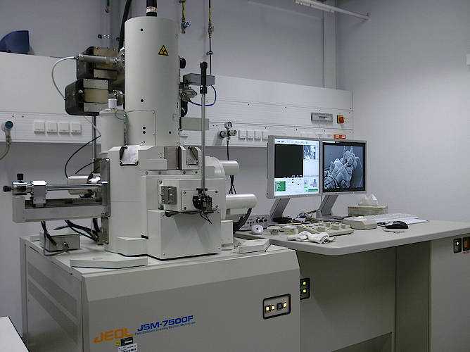 Image of SEM instrument